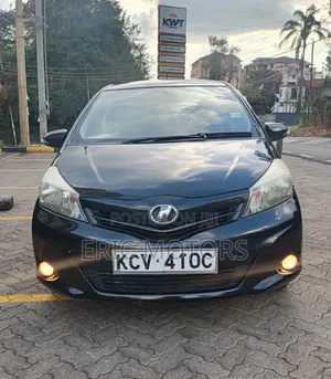 Toyota Vitz 2012 Black