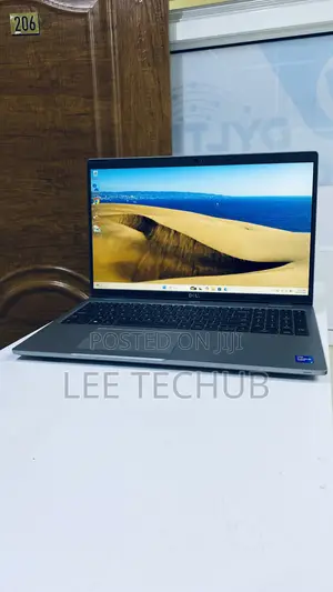Laptop Dell Latitude 5520 8GB Intel Core i5 SSD 256GB