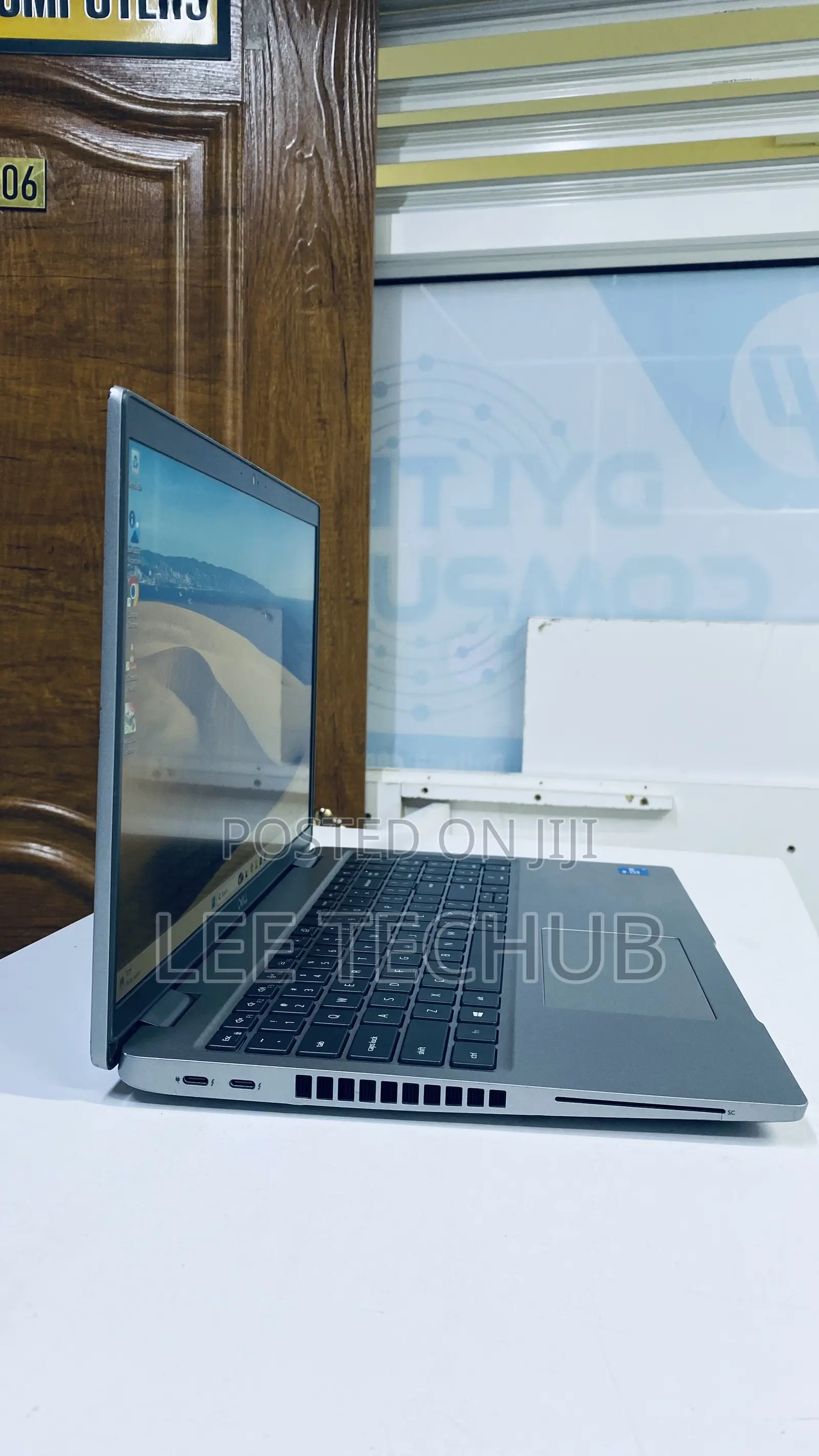 Laptop Dell Latitude 5520 8GB Intel Core i5 SSD 256GB