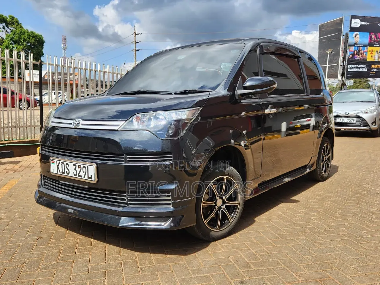 Toyota Spade 2017 Black
