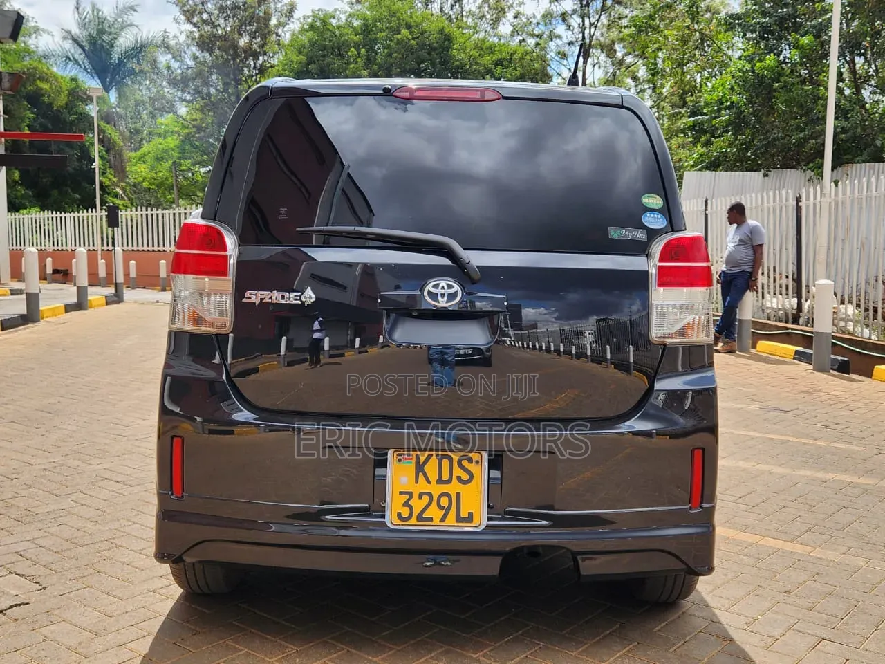 Toyota Spade 2017 Black