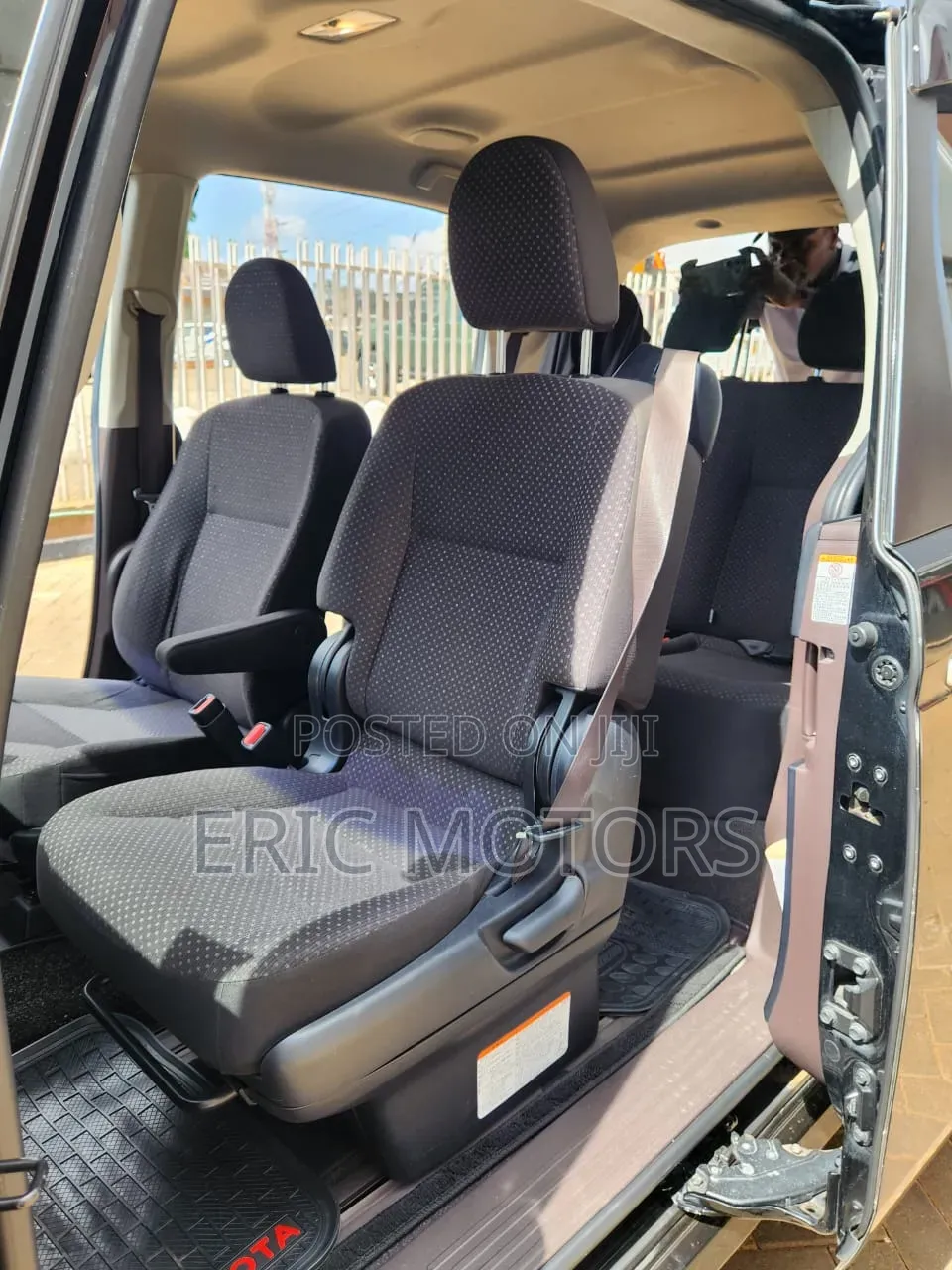 Toyota Spade 2017 Black