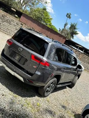 Toyota Land Cruiser LC300 2023 Teal
