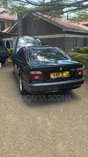 BMW 523i 2000 Blue