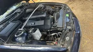 BMW 523i 2000 Blue
