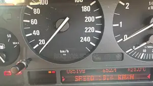 BMW 523i 2000 Blue