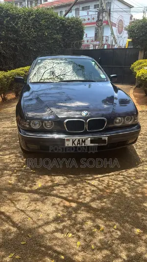 BMW 523i 2000 Blue