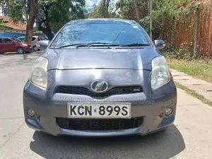 Toyota Vitz 2010 Gray
