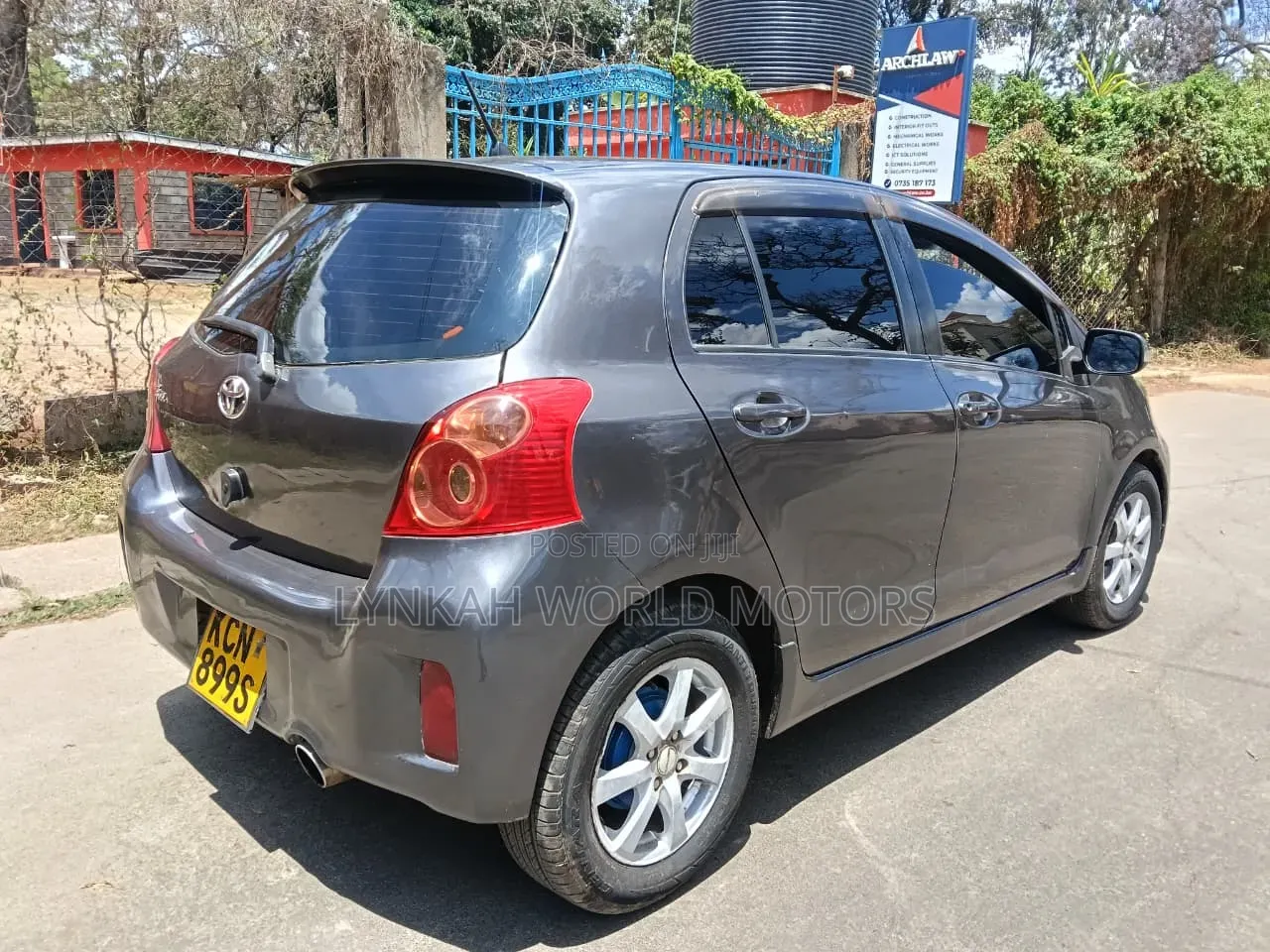Toyota Vitz 2010 Gray
