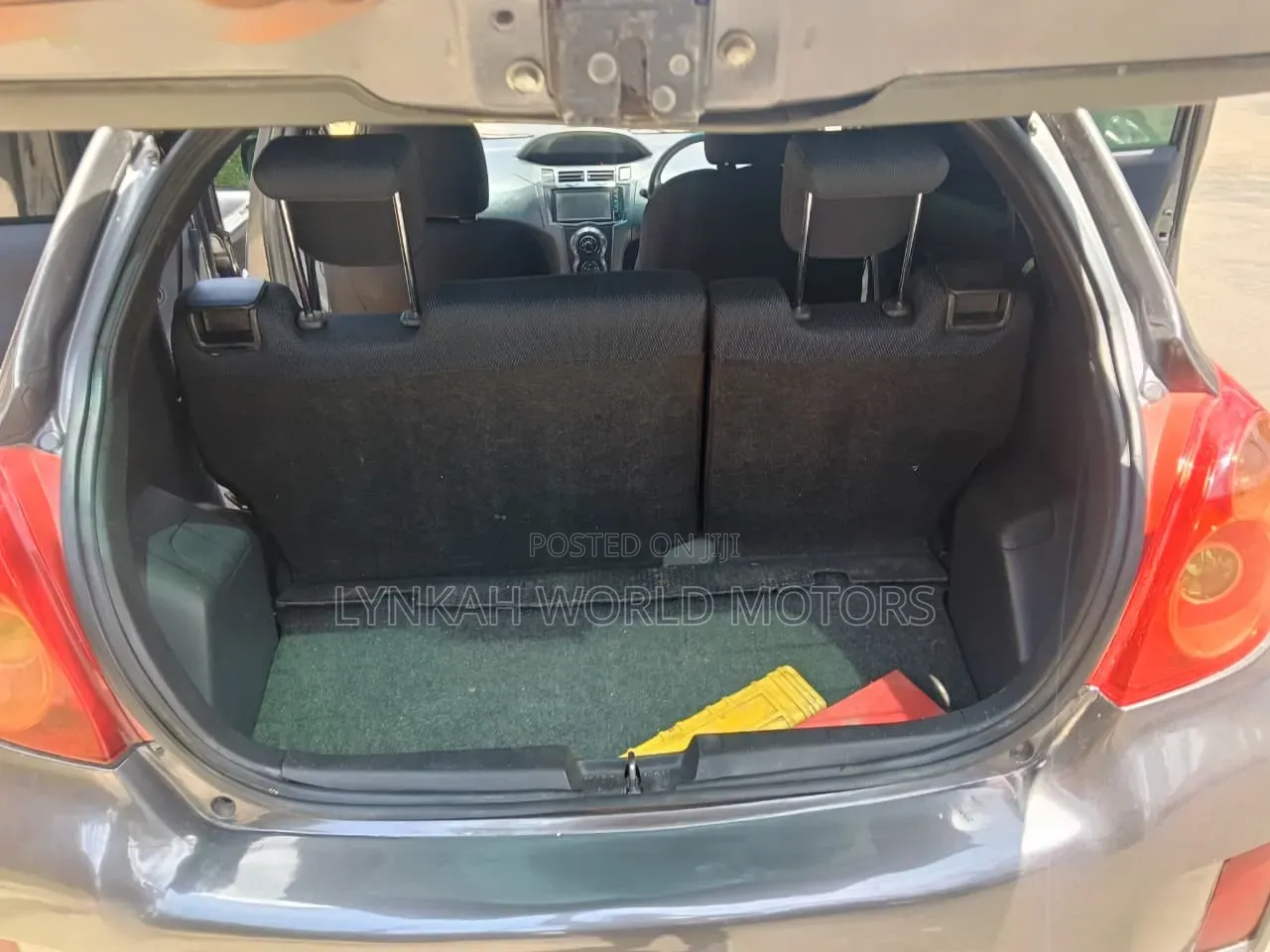 Toyota Vitz 2010 Gray