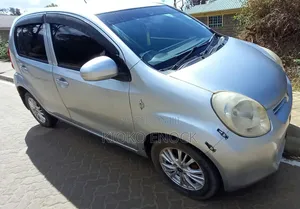 Toyota Passo 1.3 FWD 2013 Silver