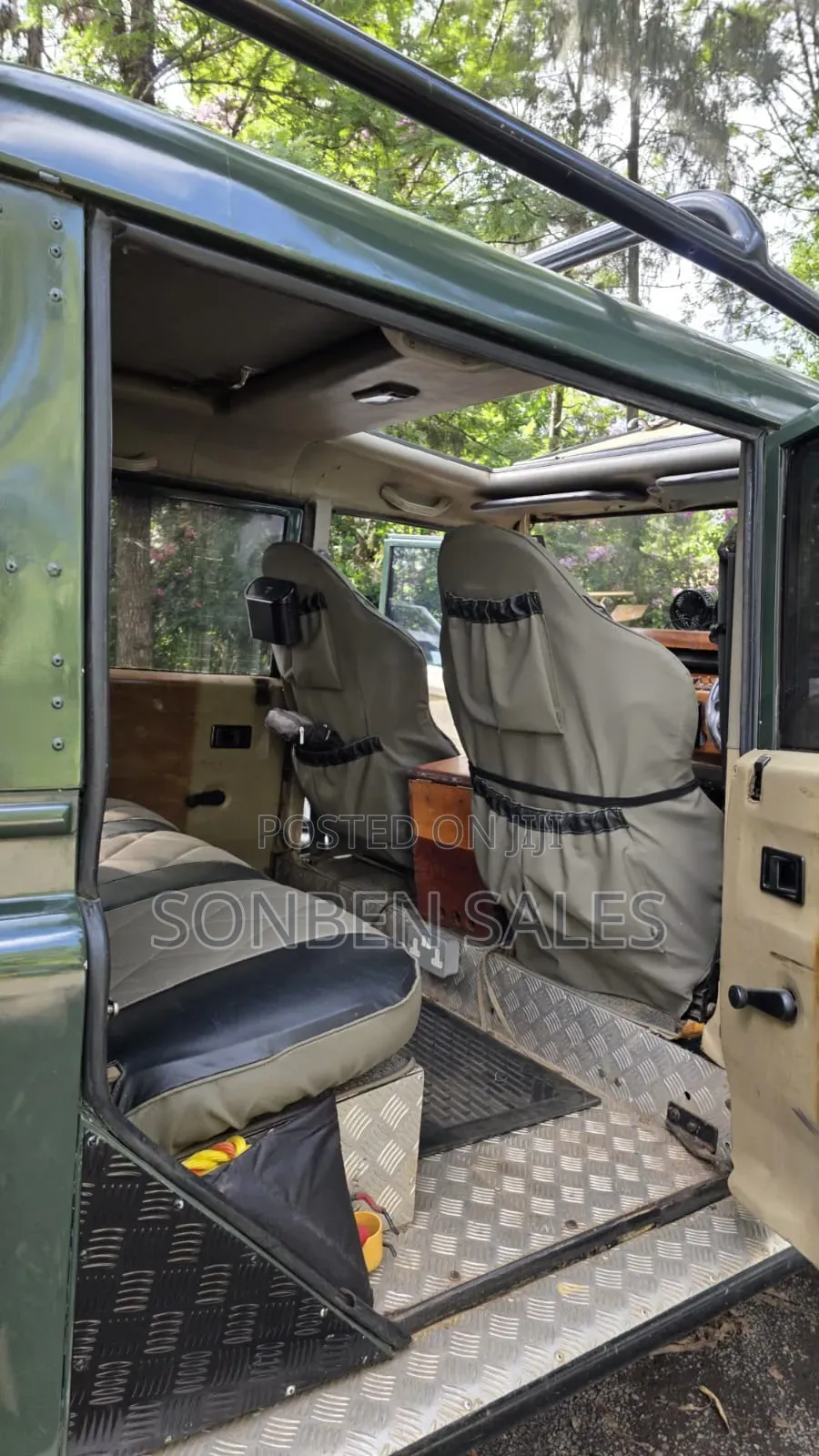 Land Rover Defender 1991 Green
