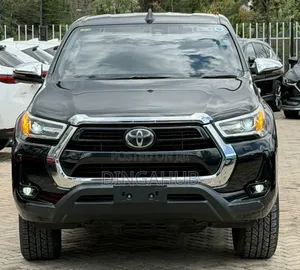 Toyota Hilux 2021 Black