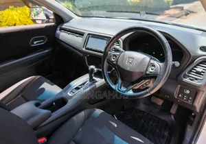 Honda Vezel 1.5 Hybrid 2WD 2018 White