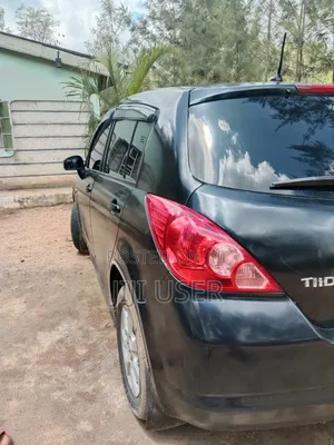 Nissan Tiida 2007 Black
