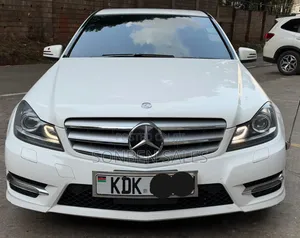 Mercedes-Benz C200 2014 White