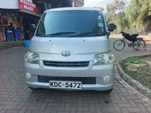 Toyota TownAce SV Premium 2014 Silver