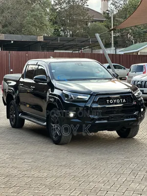 Toyota Hilux 2021 Black