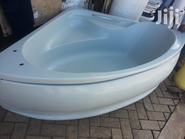 Corner Bathtub
