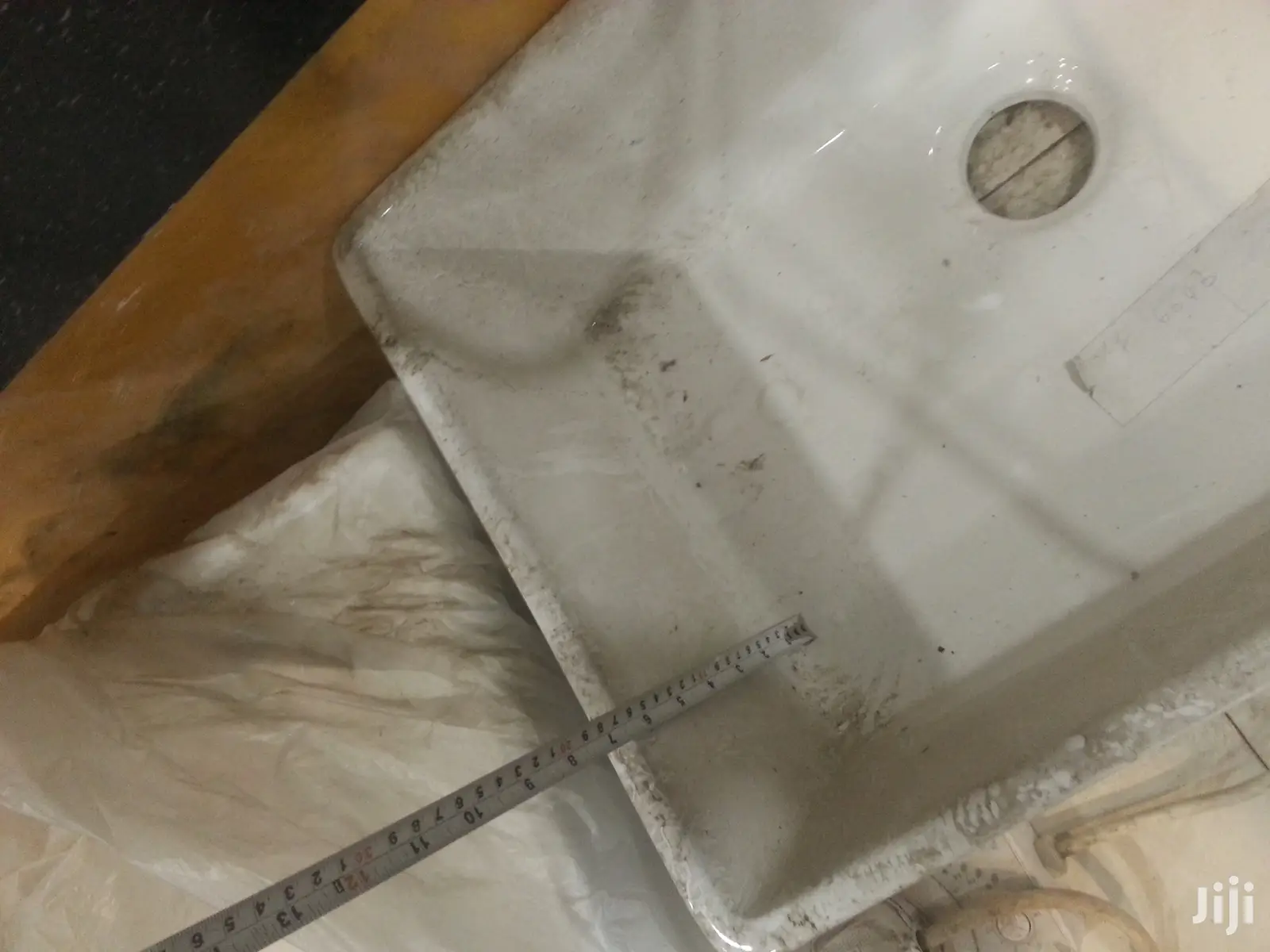 Dobby Sinks