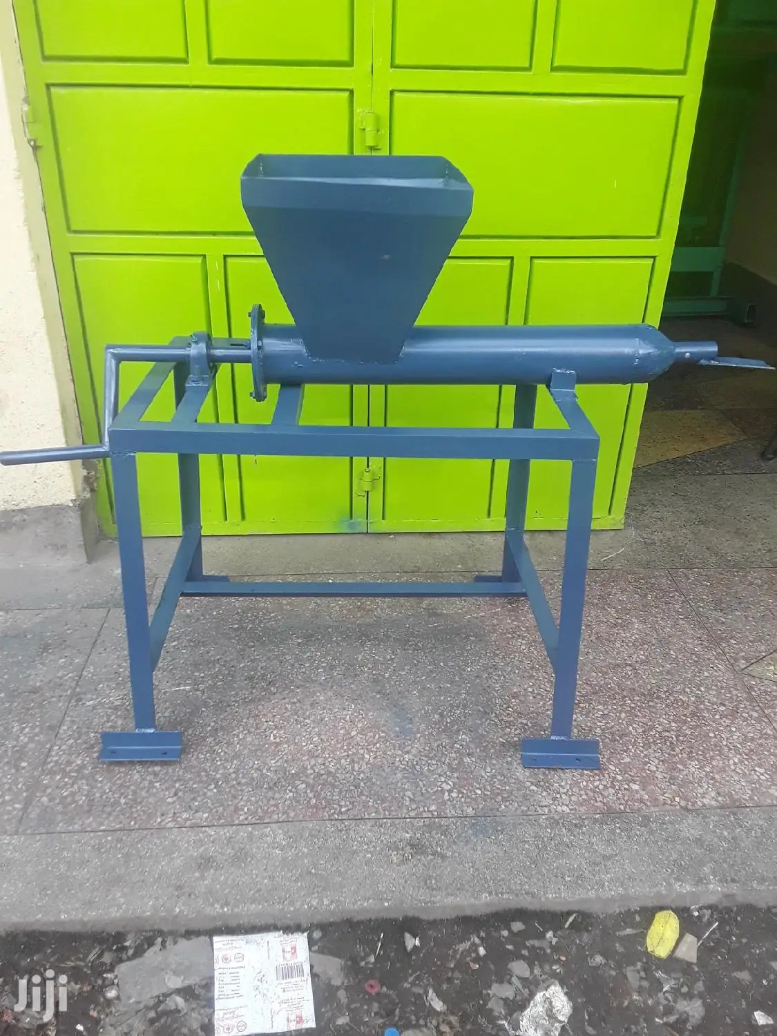 Modtec Engineering: New Manual Briquette Machjne
