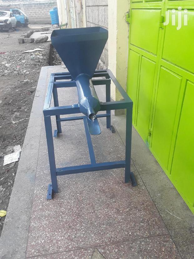 Modtec Engineering: New Manual Briquette Machjne - thumbnail 3