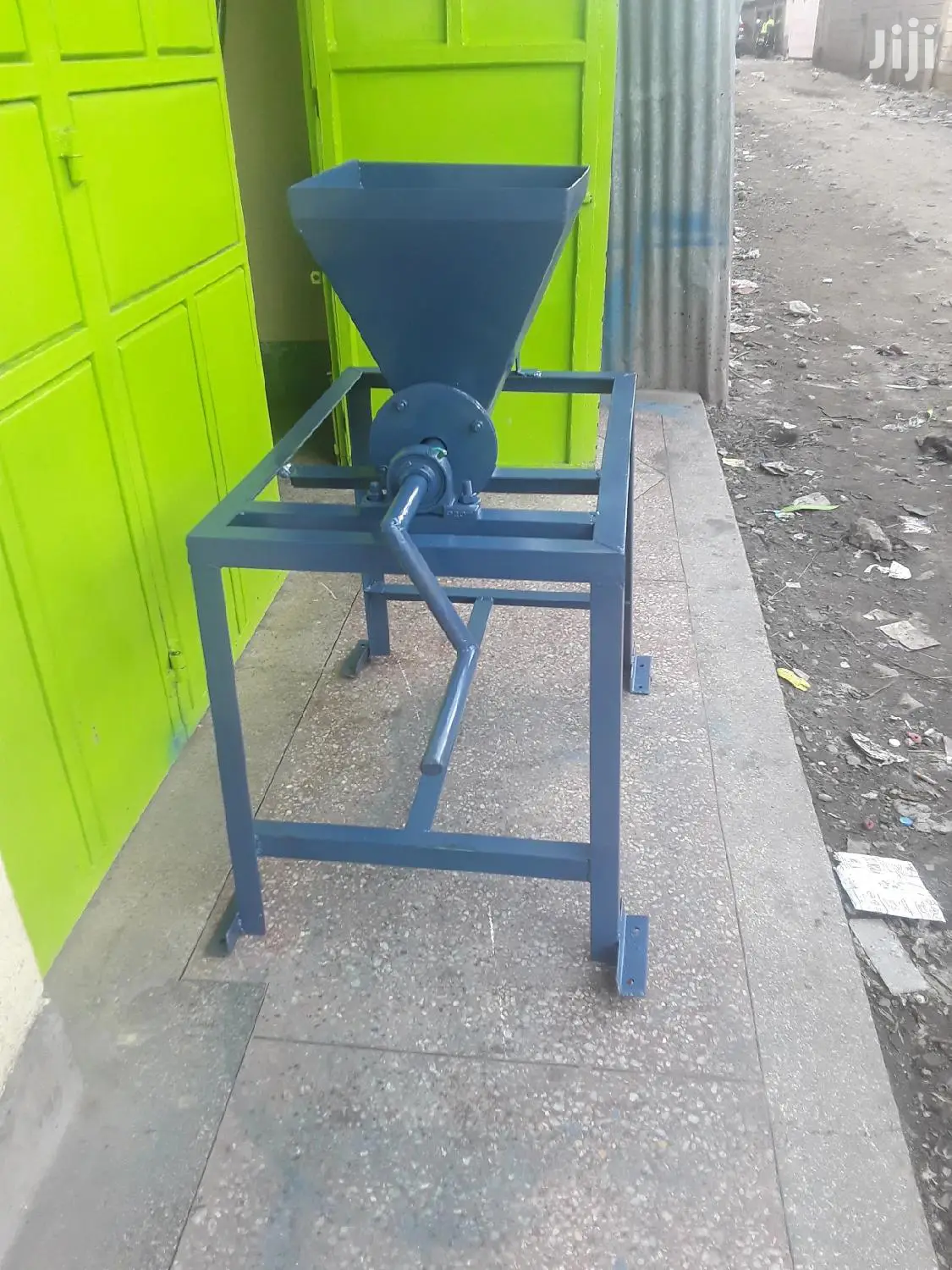Modtec Engineering: New Manual Briquette Machjne