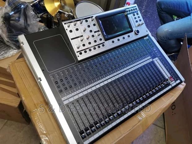 24 Channels Digital Mixer - main view