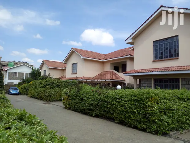 3 Bedroom Townhouse + SQ FOR SALE