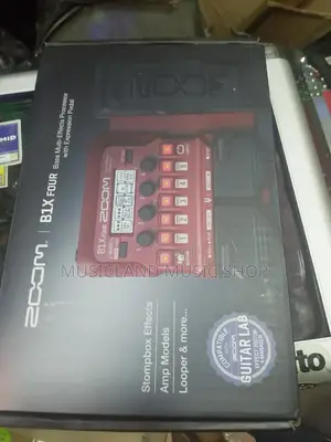 Zoom B1X FOUR Bass Guitar Effect