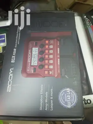 Zoom B1X FOUR Bass Guitar Effect