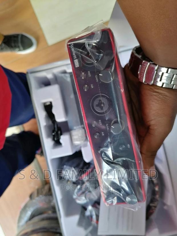 Focusrite Studio 2i2 3rd Generation - thumbnail 2