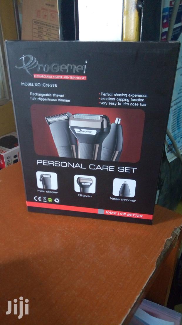 Progemei GM 598 Rechargeable Shaver - thumbnail 2