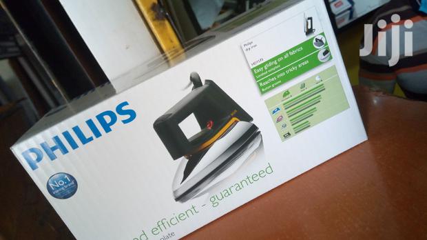 Philips Iron Fast and Efficient Guaranteed Speed Shaped Soleplate - main view