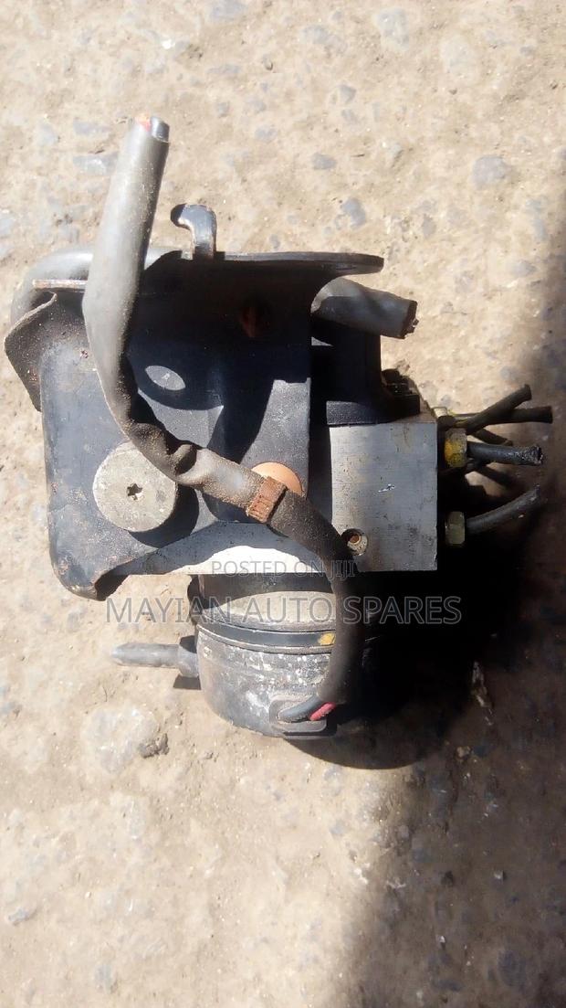 Honda Rd1 Abs Pump. - thumbnail 2