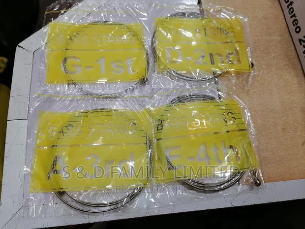 Fender 4 String Bass Guitar Strings - thumbnail 2