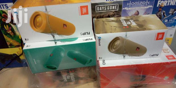 Original JBL Flip 5 Portable Bluetooth Speaker.