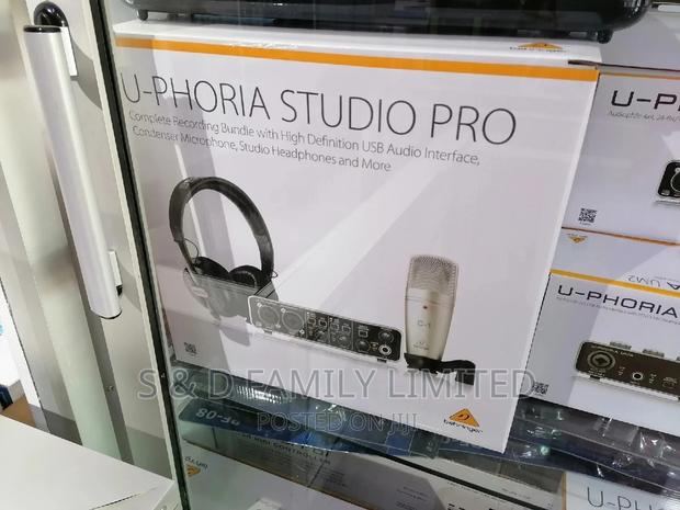 Behringer Uphoria Studio Pro - main view