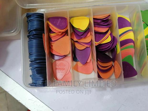 Guitar Plectrum Available - main view