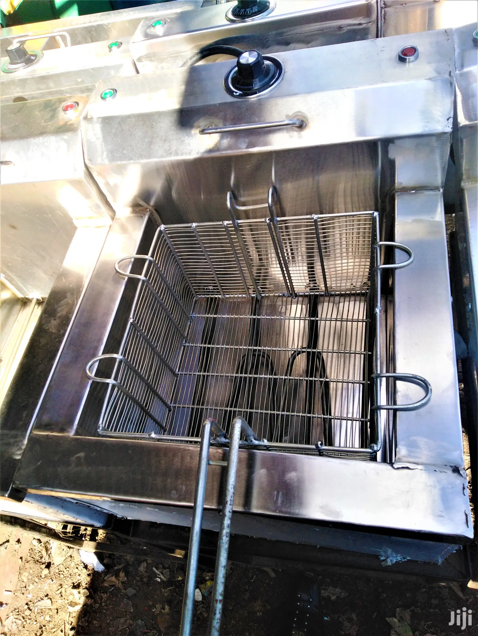Chip's Fryer Double Size-Double Element 17L Single Fryer