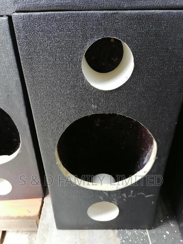 12 & 10 Inch Bass Bin Box With Two Breathers - thumbnail 2