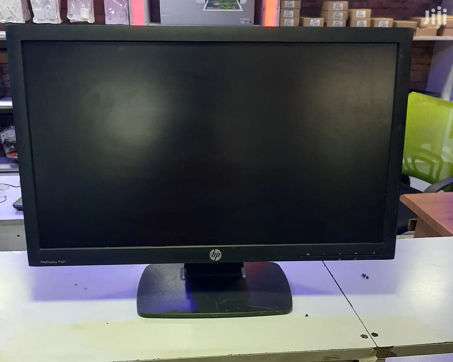 Hp 22 Inches Wide