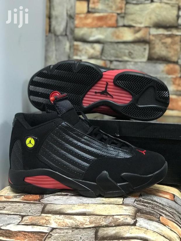 Smart Shoes - main view