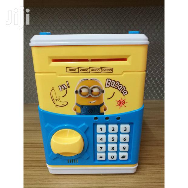 Automatic Piggy Bank - thumbnail 4