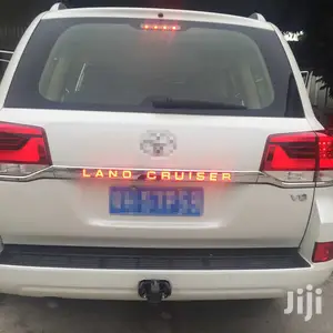 Landcruiser V8 Boothandle With Light