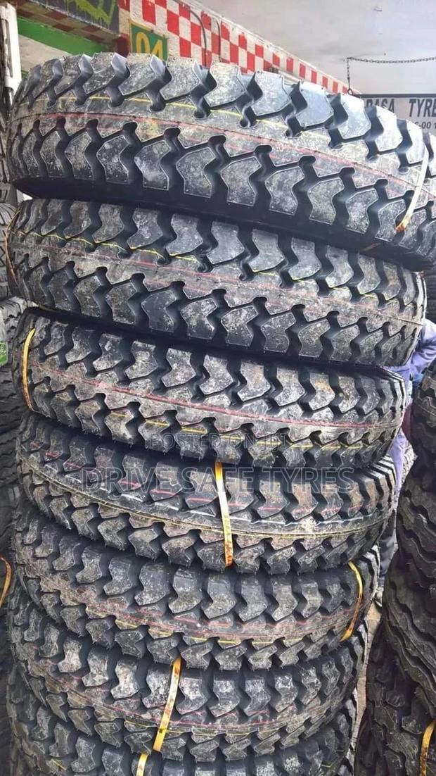 700 R16 Jk Tyre - main view