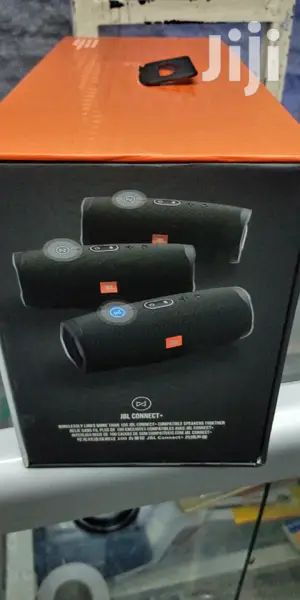 Jbl Harman Charge 4 Bluetooth Speaker.