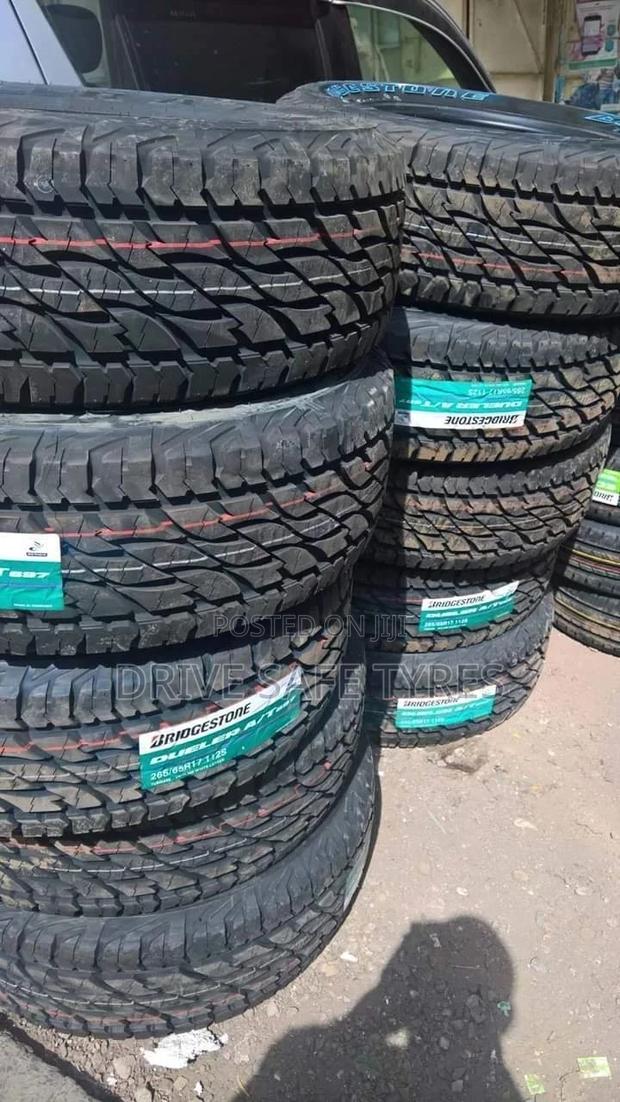 235/75 R15 Bridgestone Dueler Tyre