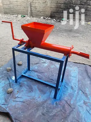Modtec Engineers Work: Simple Manual Bricket Machine