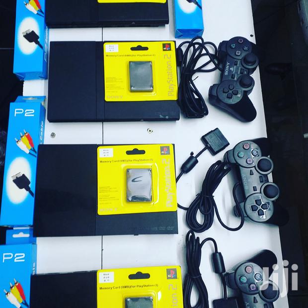 Black Playstation 2 - main view